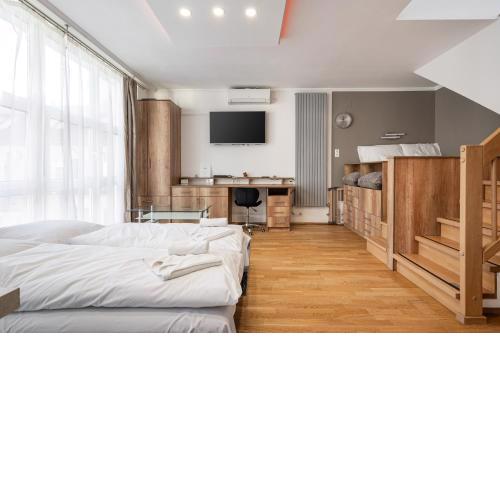 Eclipse Elegance Apartment