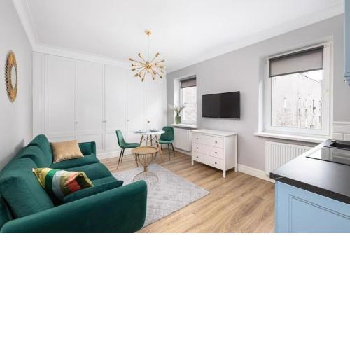 ECRU Elegant & Charming Apartment with Bedroom WWA15