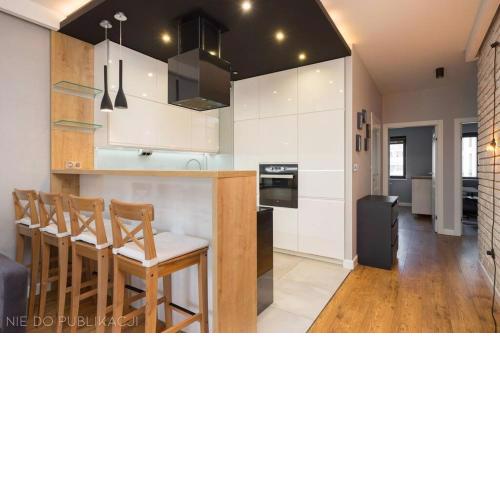 ECRU Specious 2-Bedroom Apartment with Balcony