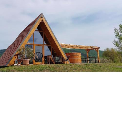 Edelin Lake House