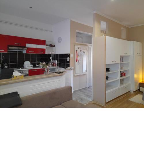 Edina Apartman