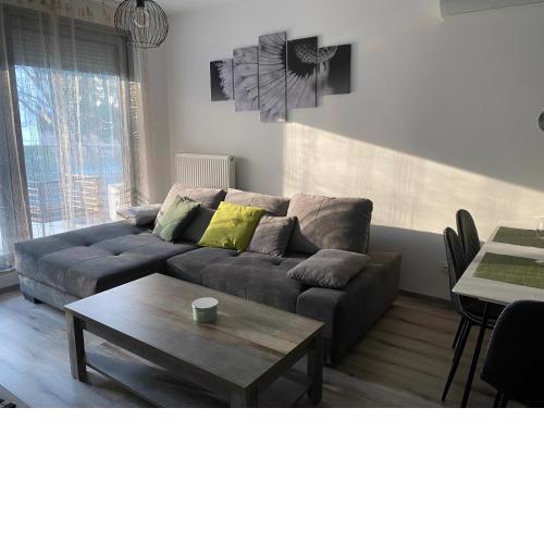 Edison Villa 204