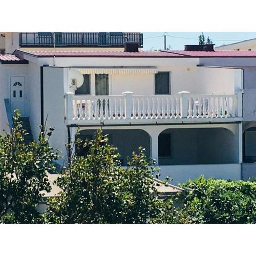 Einfaches Ferienhaus nur 200 Meter vom Meer für Naturliebhaber und Ruhesuchende