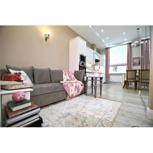 Ekskluzywny apartament w pałacu z parkiem Palac Chociule