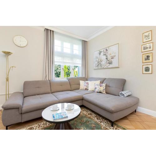 Elegancki Apartament z Tarasem i Ogrodem w Sopocie by Rent like home