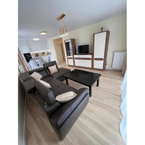 Elegant 2 Bed Apartment-80m2 Centro with Loggia