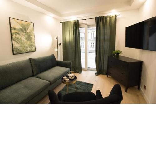 Elegant Apartment for City Lovers l JOS19