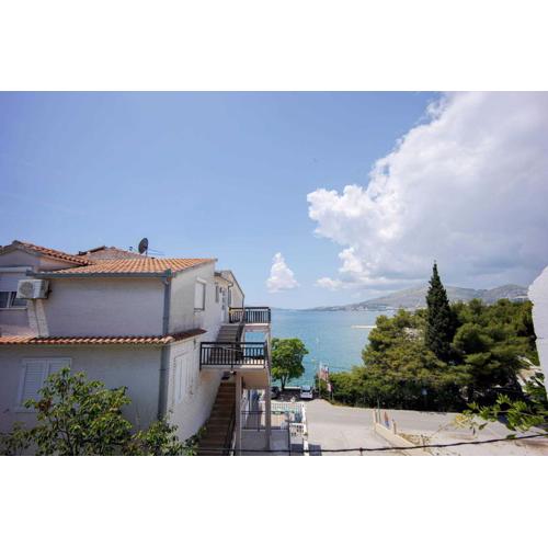 Elegant Tranquil Okrug Gornji Apartments