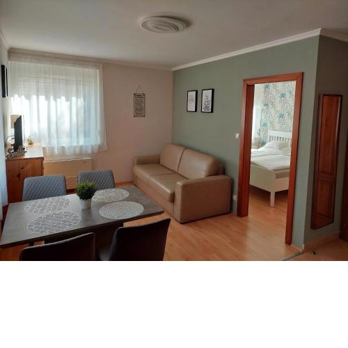 Elek Apartmanház