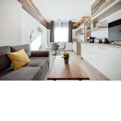 Elemental Retreats - Wood & Water Studios