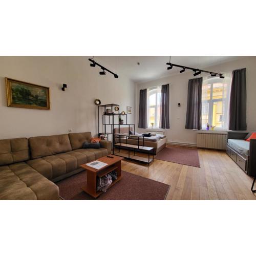 ELEVEN APARTMENT - very center - free parking