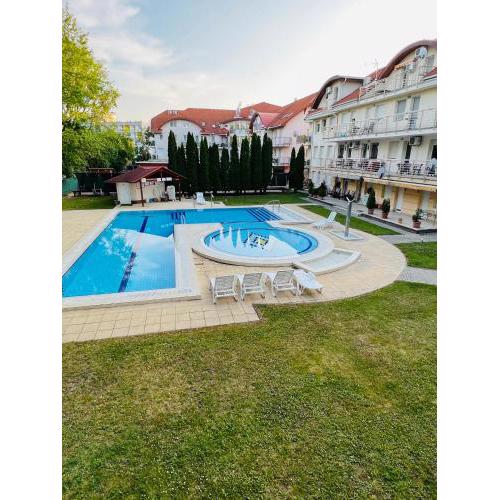Elit Medencés Apartman Hajdúszoboszló