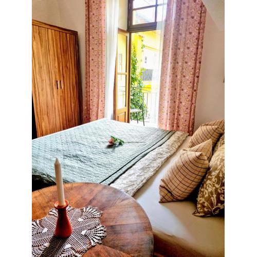 Eliza Old Town Apartment