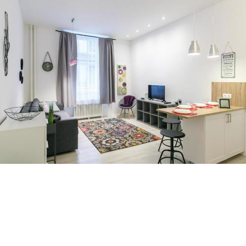 ELLA Apartment