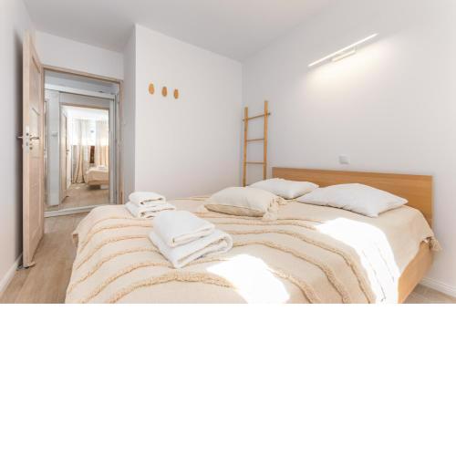 Emilii Plater 47 by Homeprime