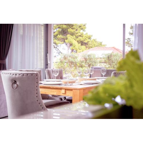 EMP Luxury Rental