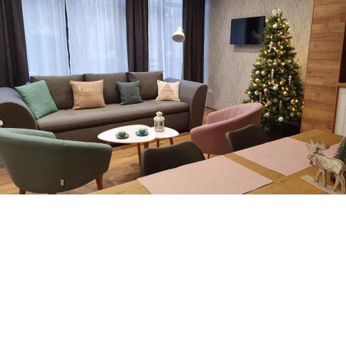 Erdőalja 11 Apartman