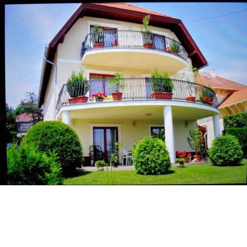 Erika Apartmanházak