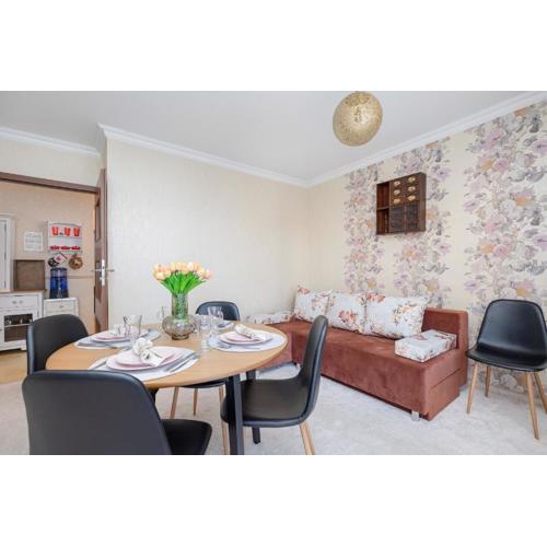 Exceptional Apartment 550 m from the Beach by Noclegi Renters