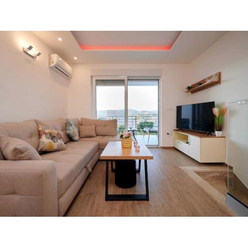 Exclusive Okrug Gornji Apartment with Shared Pool - Two bedroom Apartment with Shared Pool