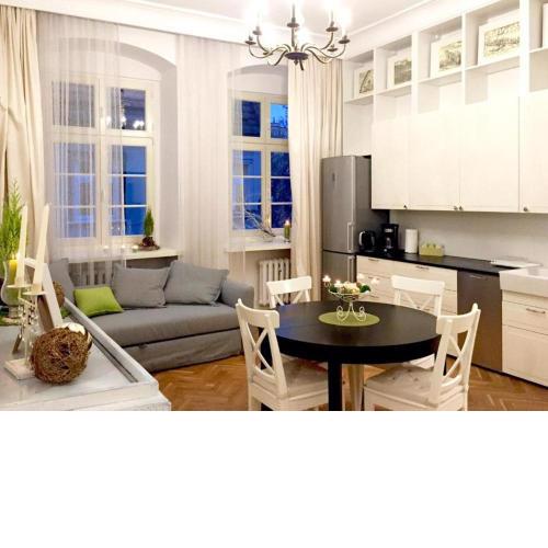 Exclusive Old Town Apartment by Noclegi Renters