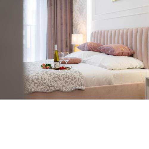 Exclusive Royal Apartment