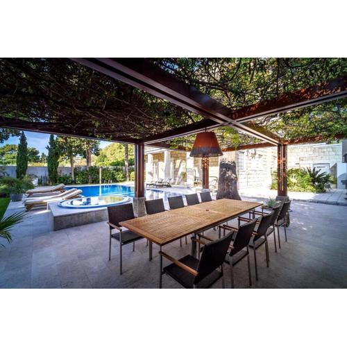 Exclusive Seafront Villa 5 Bedrooms Villa Mestro Outdoor Pool Magical Sea Views Split