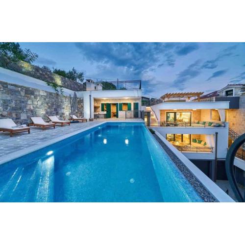 Exclusive Villa Amara, heated pool - sea view