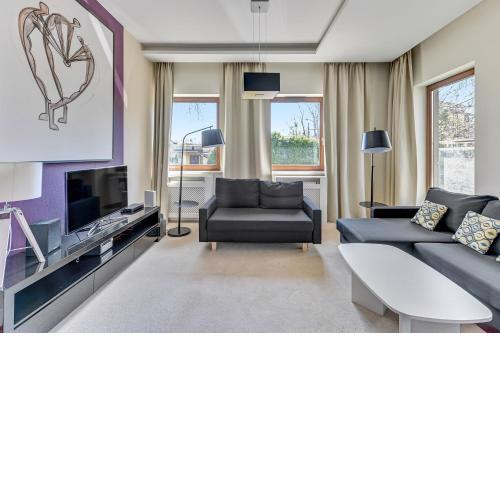 Executive Apartment with Sauna by Grand Apartments