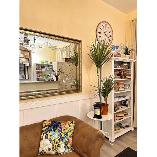 Explorer B&B Old Town Rooms & Apartment #don't be a tourist, be an Explorer!