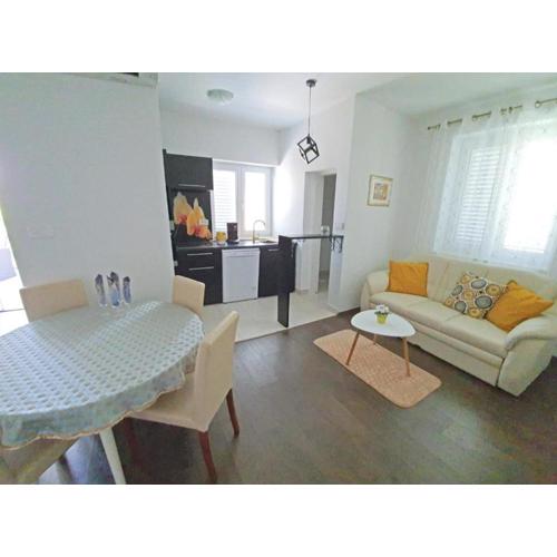 Exquisite and Stylish Apartment Krk with Balcony