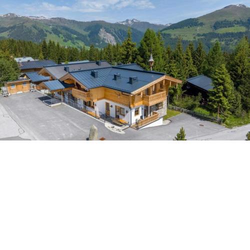 Falkensteinalm Friends Top 1+2