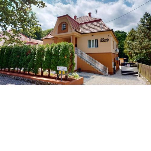 FAMILY APARTMAN