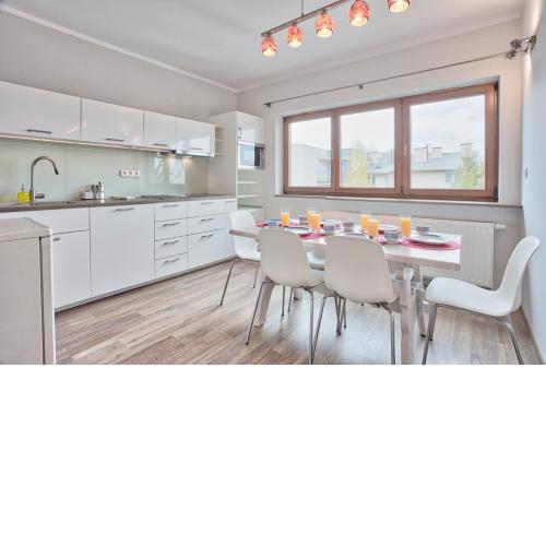 Family Apartment by Tyzenhauz