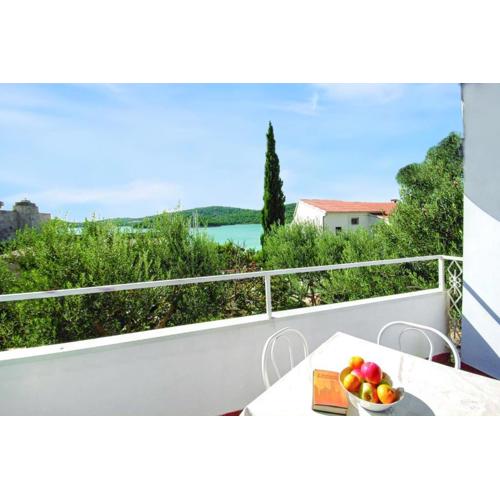 Family Apartment in Tisno - 65 m² - Near Beach 6 Ppl