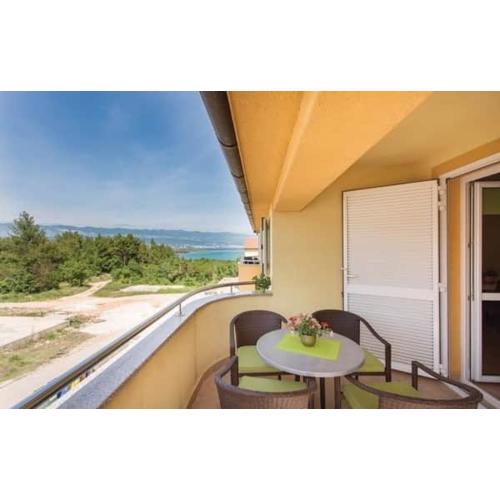 Family apartment Krk - Čižići 123
