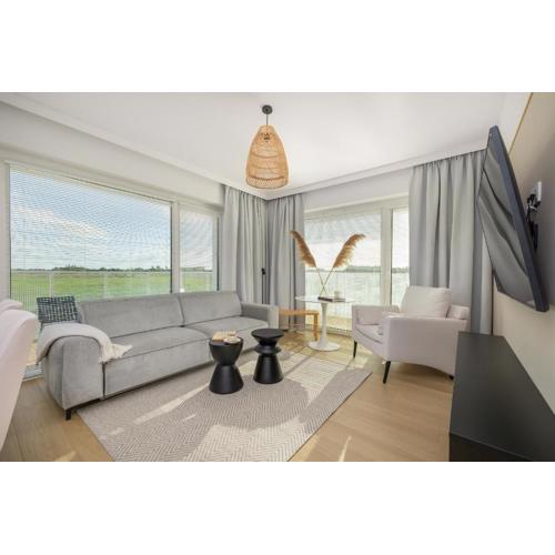 Family Apartment with Gym and Swimming Pool by Renters Prestige