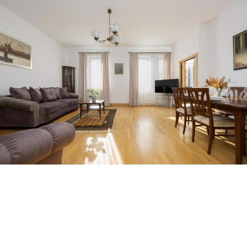 Family Apartment with Parking Mokotów Warsaw by Noclegi Renters