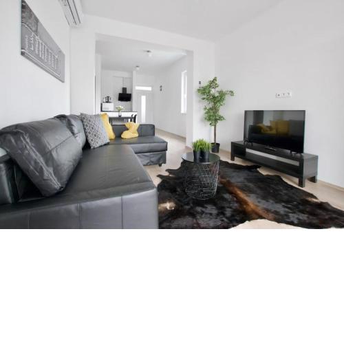 Family Apartments by Hi5 - Zamardi