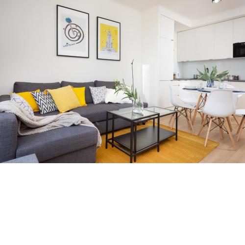 Family City Center Apartment by Renters Prestige