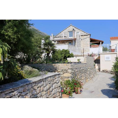 Family friendly apartments with a swimming pool Kuciste - Perna, Peljesac - 10143