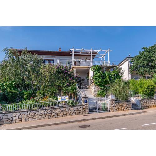 Family friendly apartments with a swimming pool Novi Vinodolski - 2419