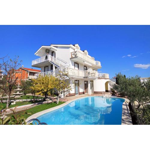 Family friendly apartments with a swimming pool Zecevo Rtic, Rogoznica - 8366