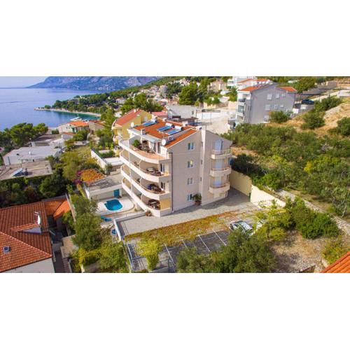Family-friendly apartments with swimming pools Brela, Makarska - 20066