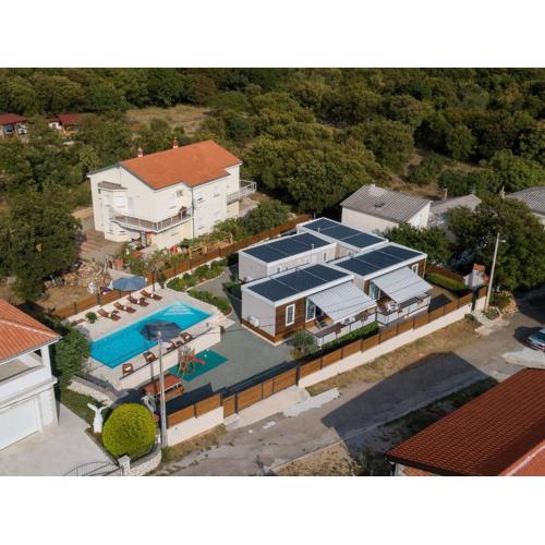Family-friendly apartments with swimming pools Donji Zagon, Novi Vinodolski - 24555