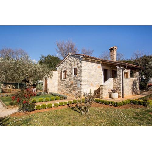 Family friendly house with a parking space Rovinj - 22074