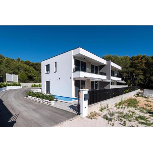 Family friendly house with a swimming pool Bibinje, Zadar - 23364