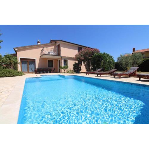 Family friendly house with a swimming pool Liznjan, Medulin - 20798