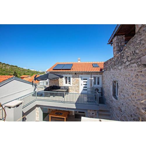 Family friendly house with a swimming pool Murter - 23203