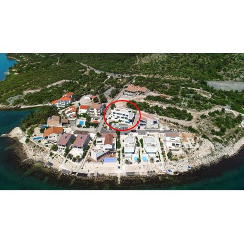 Family friendly house with a swimming pool Posedarje, Novigrad - 24091